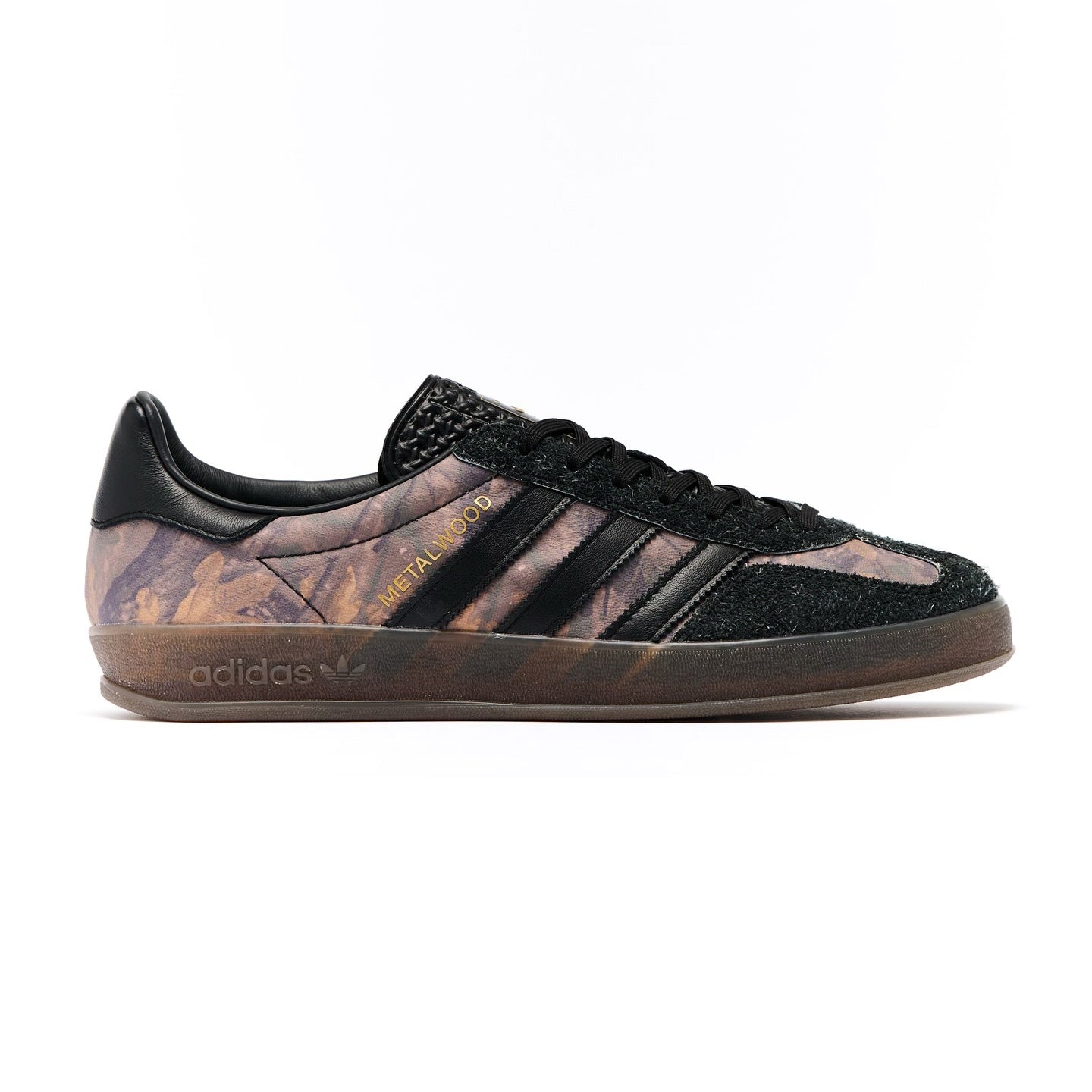 METALWOODxADIDAD_Shoes_1.jpg