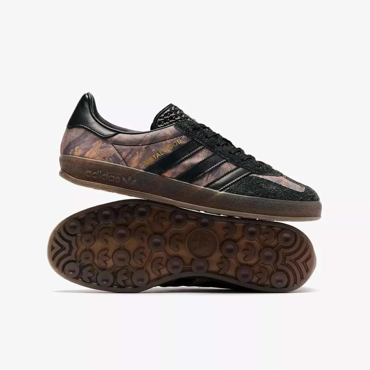METALWOODxADIDAD_Shoes_2.jpg